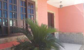 Imagem 3: Casa no Condomínio Girassol, com 03 quartos (02 suítes). Com 180m2 de área construída