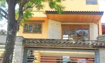 Imagem 1: A casa está localizada no bairro City Bussocaba com 377 m², 5 quartos