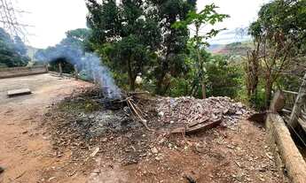 Imagem 6: Casa baixa com 3 quartos e quintal no bairro Planalto - Governador Valadares - MG
