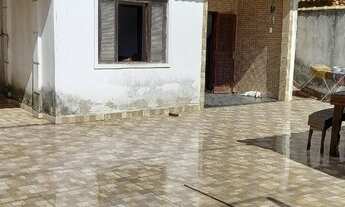 Imagem 3: Casa Unamar enfrente a Praia, 4 quartos, 5 vagas, 480.000 aceito oferta