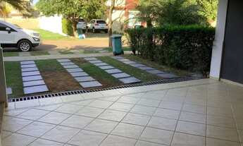 Imagem 3: Sobrado com 4 quartos no condomínio Belvedere 1 para alugar