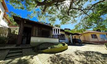 Imagem: Casa com 5 dormitórios à venda, 300 m²