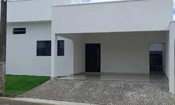 Imagem 2: Casa de condomínio para venda tem 175 metros quadrados com 3 quartos