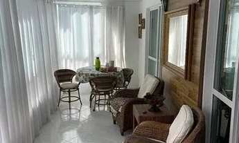 Imagem 3: Apartamento 03 Suítes, e 2 Vagas na Meia Praia!