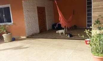 Imagem 2: Excelente Casa para venda em Santa Cruz tem 140 metros quadrados com 3 quartos