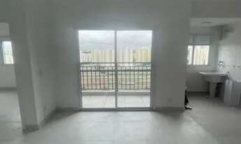 Imagem 5: Apartamento Com 44m² Com 2 Dormitorios Com Armarios Ao Lado da Marginal e Prox da Estacao