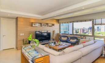 Imagem 4: Apartamento para venda possui 117 metros quadrados com 3 quartos em Floresta - Porto Alegr