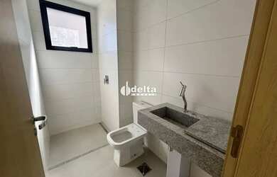 Imagem 6: Apartamento com 4 suítes, disponível para venda no bairro Jardim Karaíba em Uberlândia-MG