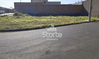 Imagem 4: Terreno de esquina e na avenida à venda, 371,89m² por R$ 257.965 financiado direto com a l