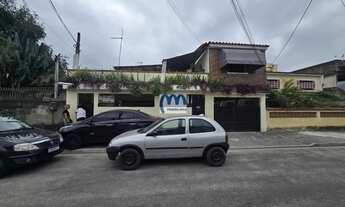 Imagem: Casa térrea, junto a Rua Principal, próxima