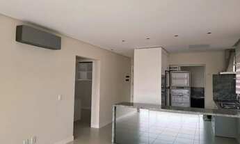 Imagem 3: Apartamento com 2 dorm., sendo 1 suíte, 2 vagas de garagens no Centro de Florianópolis