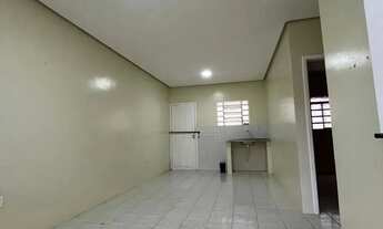 Imagem 3: Alugo ap 2 quartos/ flores/px Nilton Lins