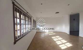 Imagem 6: Sobrado com 3 dormitórios, 1 suíte, 1 banheiro social à Venda, 260m² por R$2.130.000,00