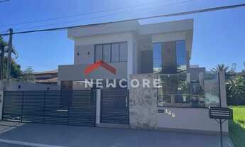 Imagem: Casa de condomínio em Rua Irineu Ferreira