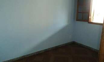 Imagem: Lote c/ 360 m², c/ 2 casas. Sendo 1 cs