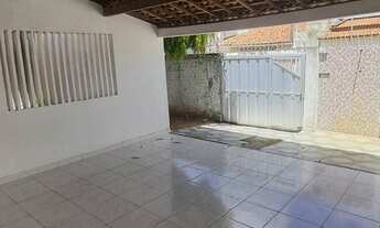 Imagem 4: Casa para venda possui 250 metros quadrados com 3 quartos