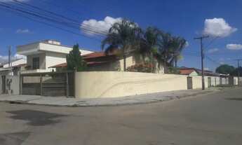 Imagem: Casa com 4quartos, Área de lazer com piscina