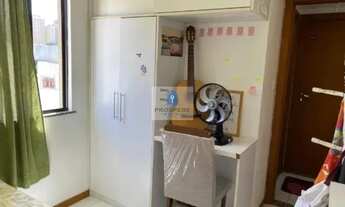 Imagem 4: Apartamento no Imbuí, 2 quartos, área de serviço, 2 banheiros, varanda e 1 vaga de garagem