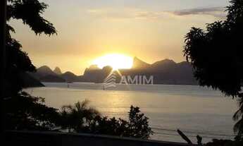 Imagem: Casa com 7 Quartos à venda, 540 m² por