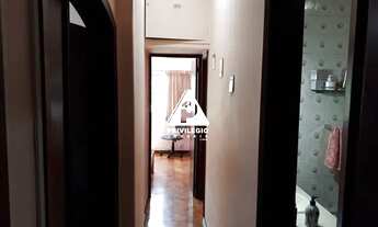 Imagem 7: Rua nobre de Laranjeiras, apartamento, sala 2 ambientes, 3 quartos, dependência completa