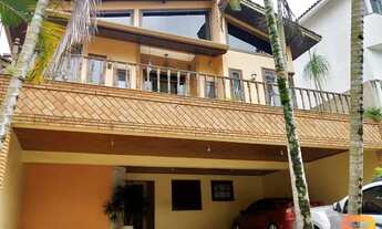 Imagem 2: VENDA | CASA COM LOCALIZAÇÃO INCRÍVEL