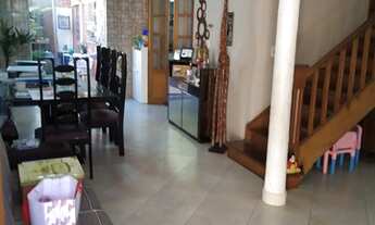 Imagem 4: Excelente imóvel, localizado em rua tranquila na Mooca. Está num terreno de 120m²