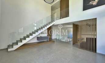 Imagem 3: OPORTUNIDADE CASA COM 3 SUÍTES, SEMI MOBILIADA, EM ALPHAVILLE