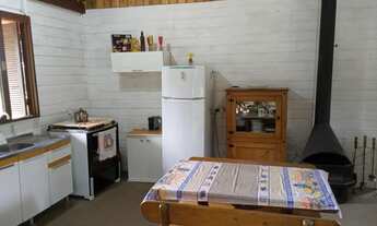 Imagem 7: Velleda oferece lindo sítio com casa e arborizado, próximo ao asfalto, na Águas Claras