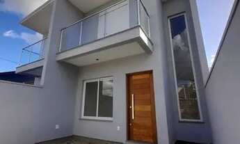 Imagem 5: Sobrado com 2 suítes, pátio interno, lareira, vaga para 2(dois)carros lado a lado