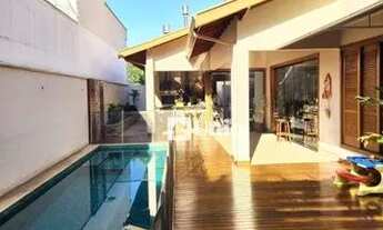 Imagem: Casa com 3 dormitórios à venda, 220 m²