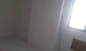 Imagem 6: 3 quartos sendo 2 suítes, vaga de garagem coberta! 2.400 já com o condomínio e IPTU