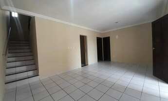 Imagem: VENDO ou ALUGO Casa Duplex com 3/4 Condomínio