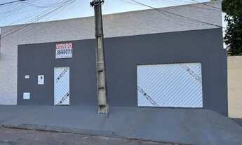 Imagem 2: Casa 03 suítes com piscina, pertinho do Jardins Marselha (Bela Morada