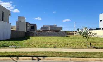 Imagem: Lote Parqville Jacarandá - 323m²