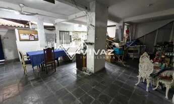 Imagem 3: Casa com 08 Quartos 04 Banheiros 02 Terraços em Piedade