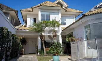 Imagem: Casa de Condomínio à venda com 4 Quartos