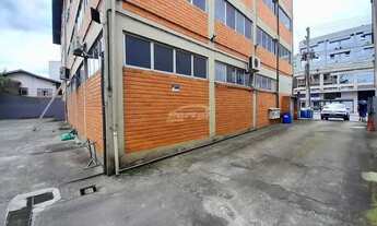 Imagem 2: Sala ampla comercial disponível para locação no bairro Itoupava Norte, em Blumenau