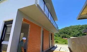 Imagem 2: Casa para Venda em Florianópolis, Rio Tavares, 3 dormitórios, 3 suítes, 4 banheiros, 2 vag