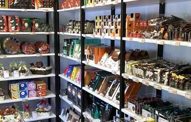 Imagem 3: Oportunidade Única - Vendo 2 Lojas da Cacau Show Já em Operação