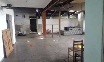 Imagem 3: Casa comercial próximo a PUC Coração Eucarístico