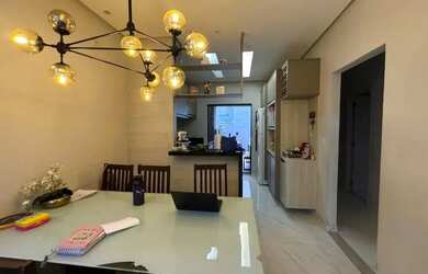 Imagem 2: Casa Térrea no Arbre!