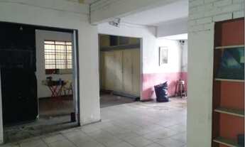 Imagem 4: Casa comercial próximo a PUC Coração Eucarístico