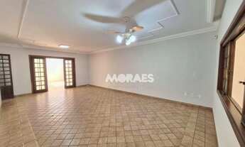 Imagem 3: Casa com 3 quartos, 1 suíte, à venda, 200 m² por R$ 850.000 - Parque Jardim Europa - Bauru