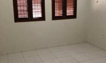 Imagem 3: Alugo casa com ótima localidade em Santa Cruz