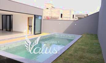 Imagem 2: Sobrado de Alto Padrão, com 04 suítes, sendo a master com closet, piscina e espaço gourmet