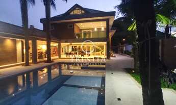 Imagem 3: Casa de condomínio para venda tem 605 metros quadrados com 5 quartos