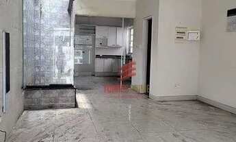 Imagem: Casa com 3 dormitórios para alugar, 229