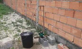 Imagem 3: Jardim Coronel cercado c/ água e luz