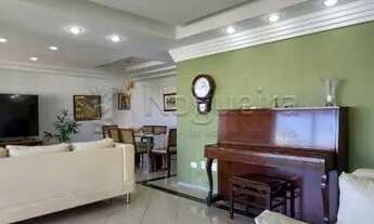 Imagem 4: Apartamento para venda possui 201 metros quadrados com 4 quartos em Casa Forte - Recife