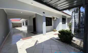 Imagem 4: Casa 4 dormitórios ou + para Venda em Maringá, Parque das Laranjeiras, 4 dormitórios, 1 su